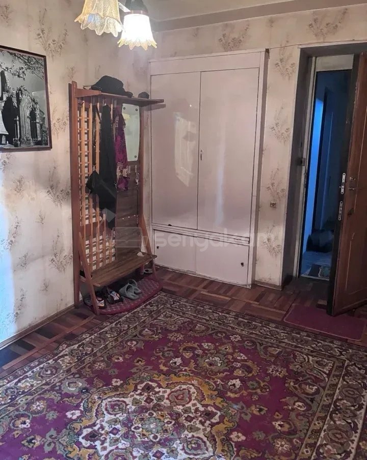 2 Սենյականոց Բնակարան Քարե Շենքում, 79քմ, 4/5 հարկ, Պետական Վիճակում