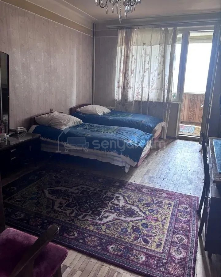 2 Սենյականոց Բնակարան Քարե Շենքում, 79քմ, 4/5 հարկ, Պետական Վիճակում