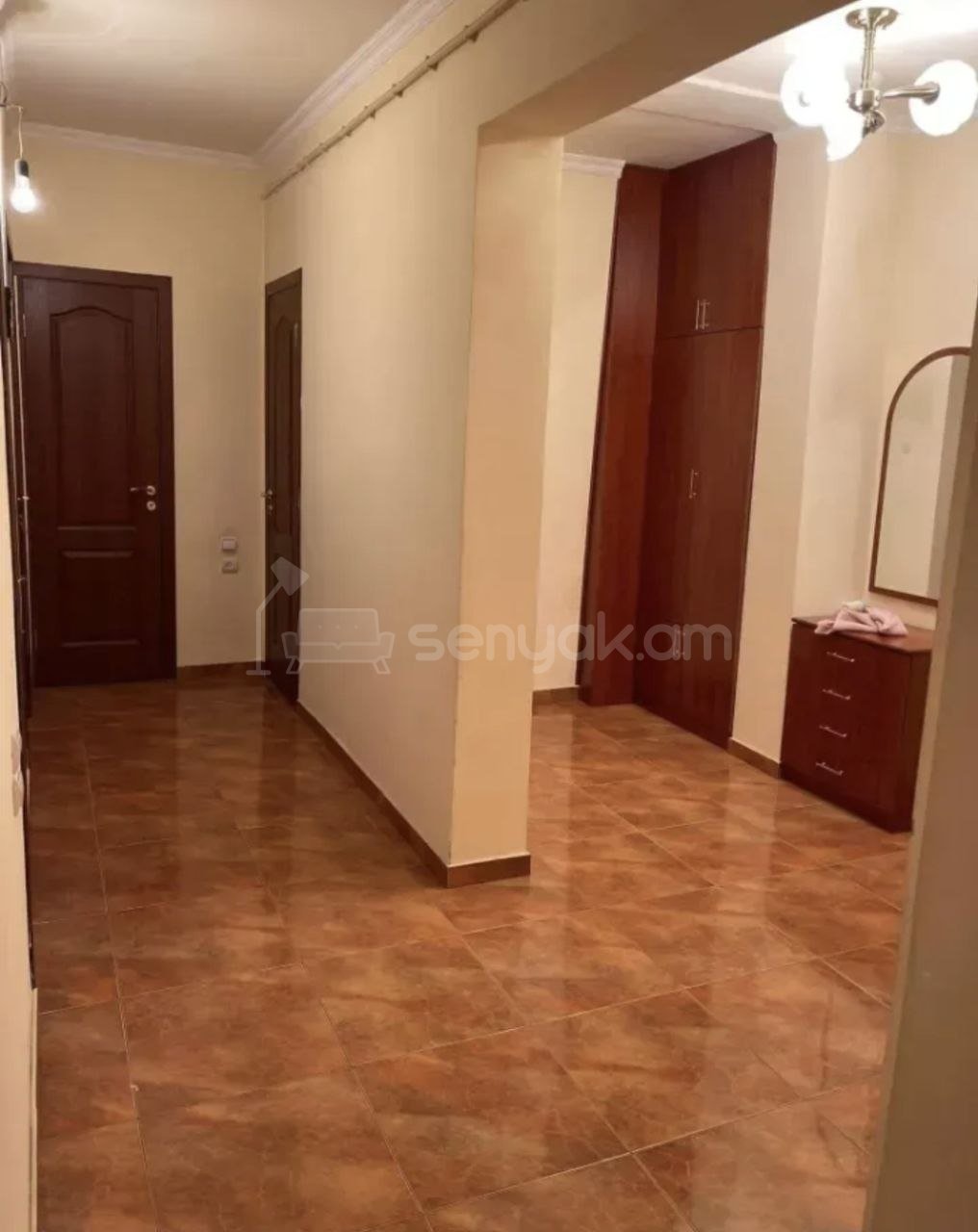 3 Սենյականոց Բնակարան, 102քմ, 2/9 հարկ, Կոսմետիկ Վերանորոգված, Կահավորված, Արևկող