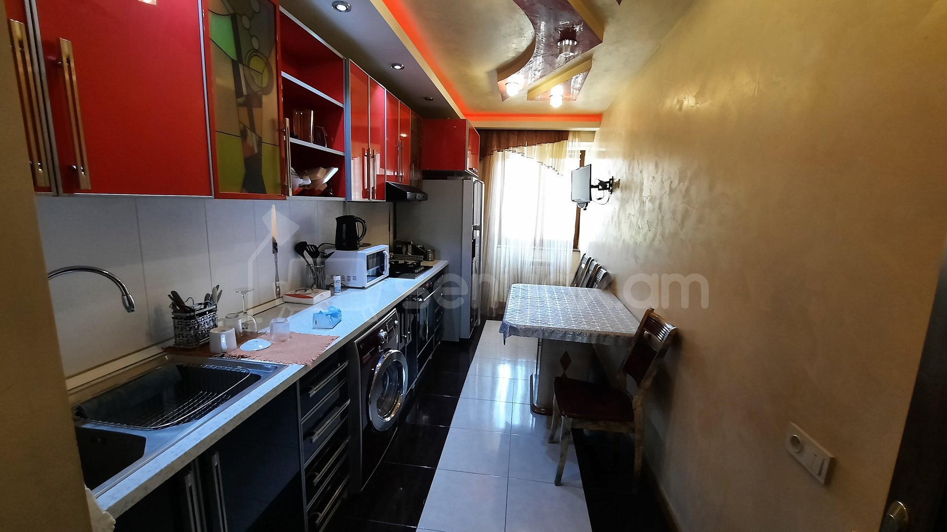 3 Սենյականոց Բնակարան, 80քմ, 3/9 հարկ, Դիզայներական Վերանորոգված, Կահավորված