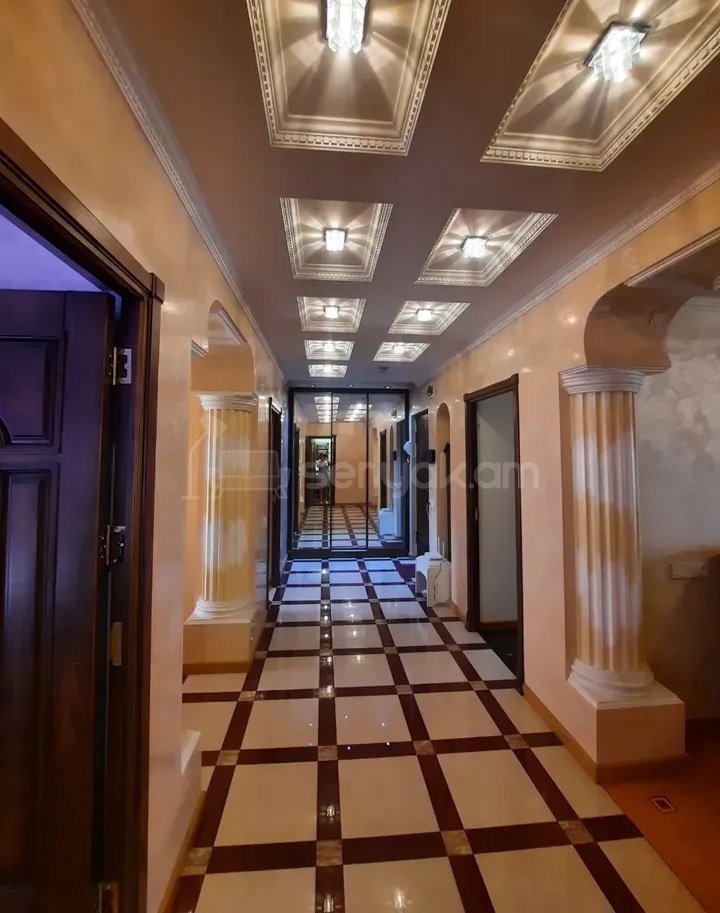3 Սենյականոց Բնակարան, 80քմ, 3/9 հարկ, Դիզայներական Վերանորոգված, Կահավորված