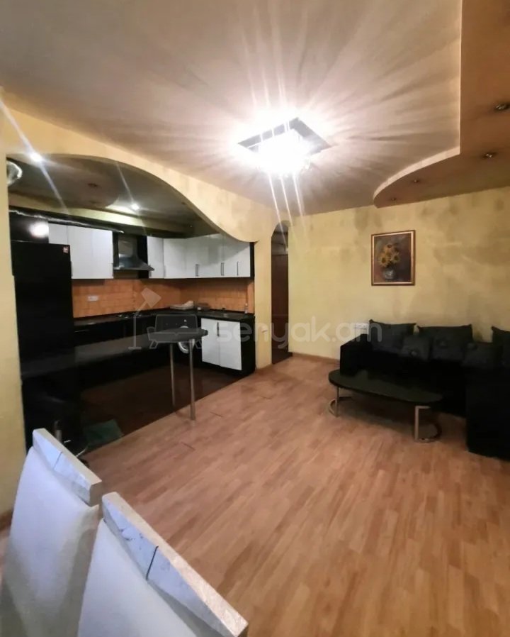 2 Սենյականոց Բնակարան, 70քմ, 5/9 հարկ, Կապիտալ Վերանորոգված, Կահավորված