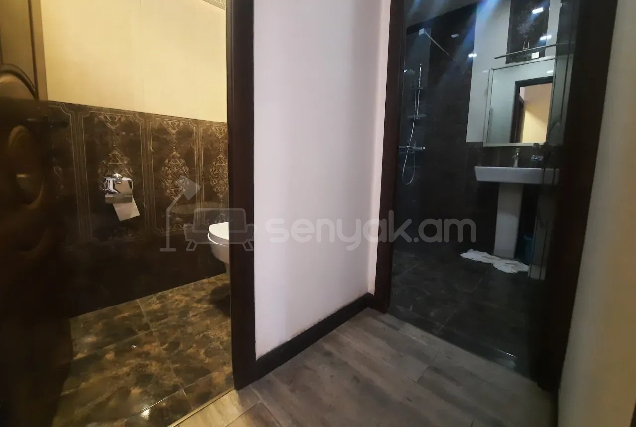 3 Սենյականոց Բնակարան, 65քմ, 1/9 հարկ, Դիզայներական Վերանորոգված, Կահավորված