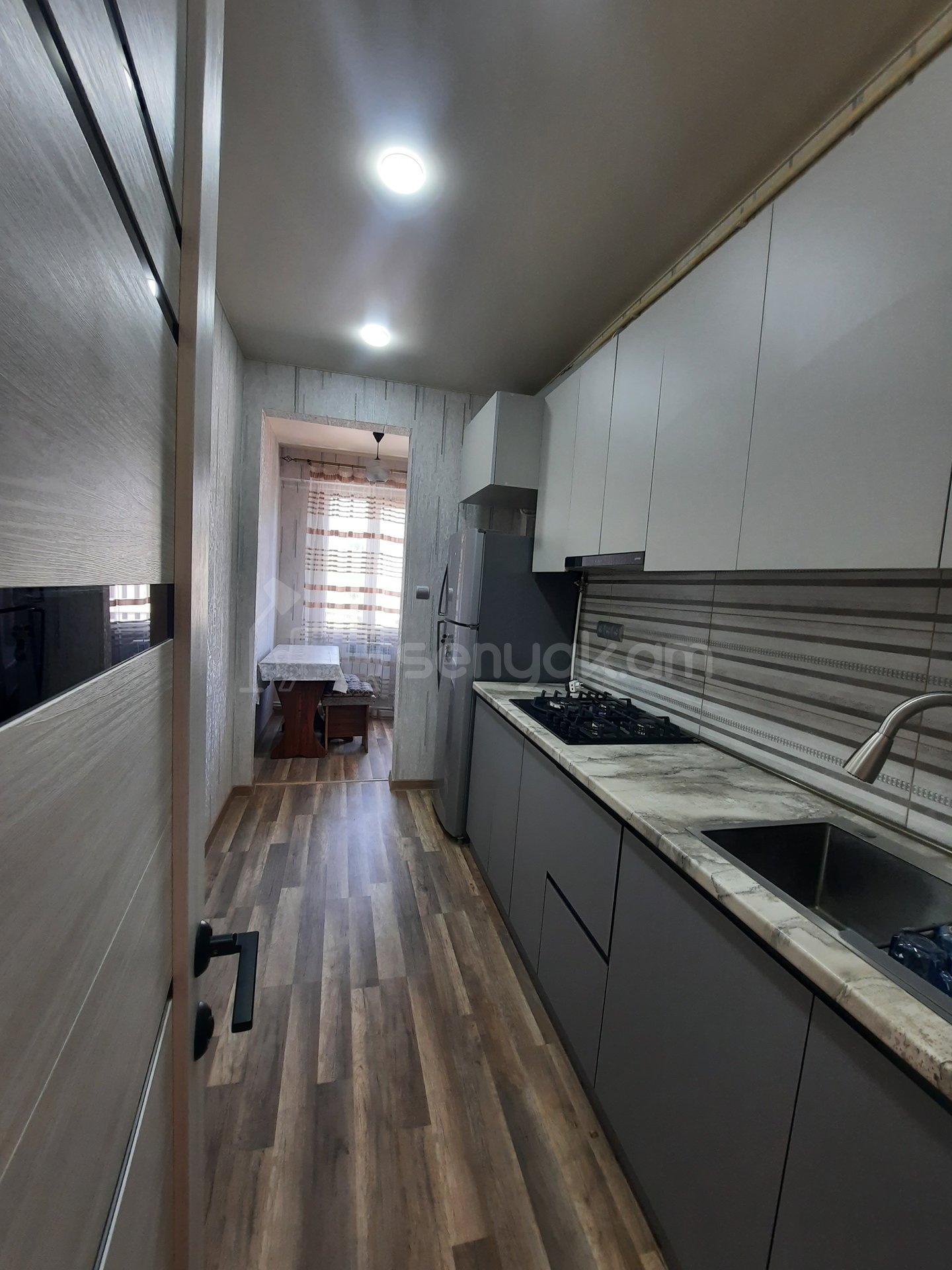 2 Սենյականոց Բնակարան, 48քմ, 5/9 հարկ, Դիզայներական Վերանորոգված, Կահավորված