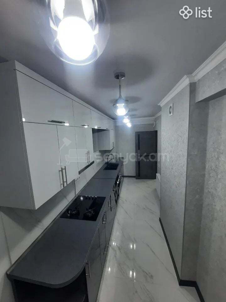 3 Սենյականոց Բնակարան, 80քմ, 10/14 հարկ, Դիզայներական Վերանորոգված, Կահավորված