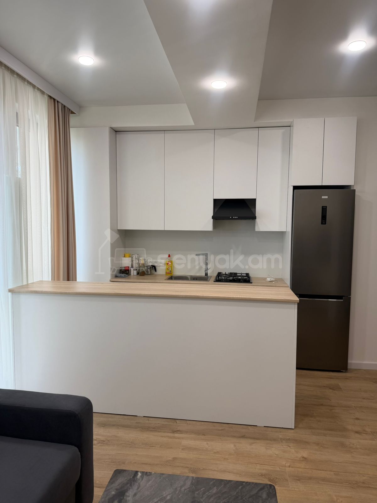 2 Սենյականոց Բնակարան Նորակառույցում, 60քմ, 4/14 հարկ, Կապիտալ Վերանորոգված, Կահավորված