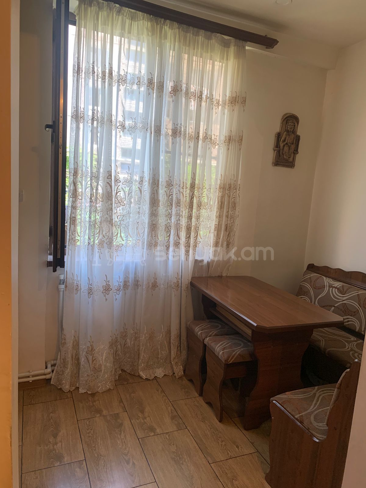 2 Սենյականոց Բնակարան Քարե Շենքում, 65քմ, 3/5 հարկ, Կոսմետիկ Վերանորոգված, Կահավորված