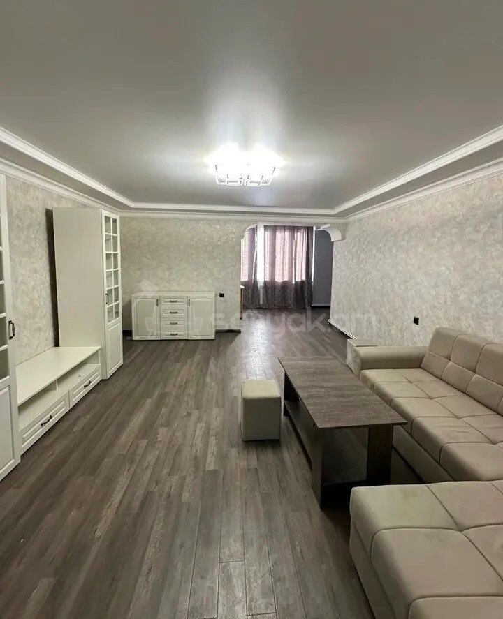 2 Սենյականոց Բնակարան Քարե Շենքում, 65քմ, 2/5 հարկ, Կապիտալ Վերանորոգված