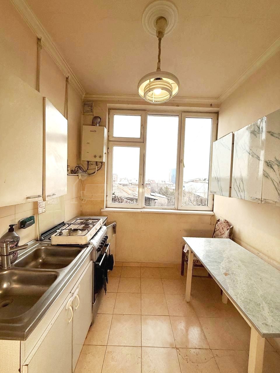 2 Սենյականոց Բնակարան Քարե Շենքում, 43քմ, 3/7 հարկ, Պետական Վիճակում