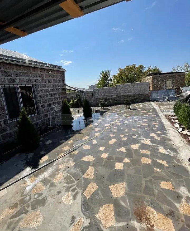 3 Սենյականոց Սեփական Տուն, 68քմ, Կապիտալ Վերանորոգված