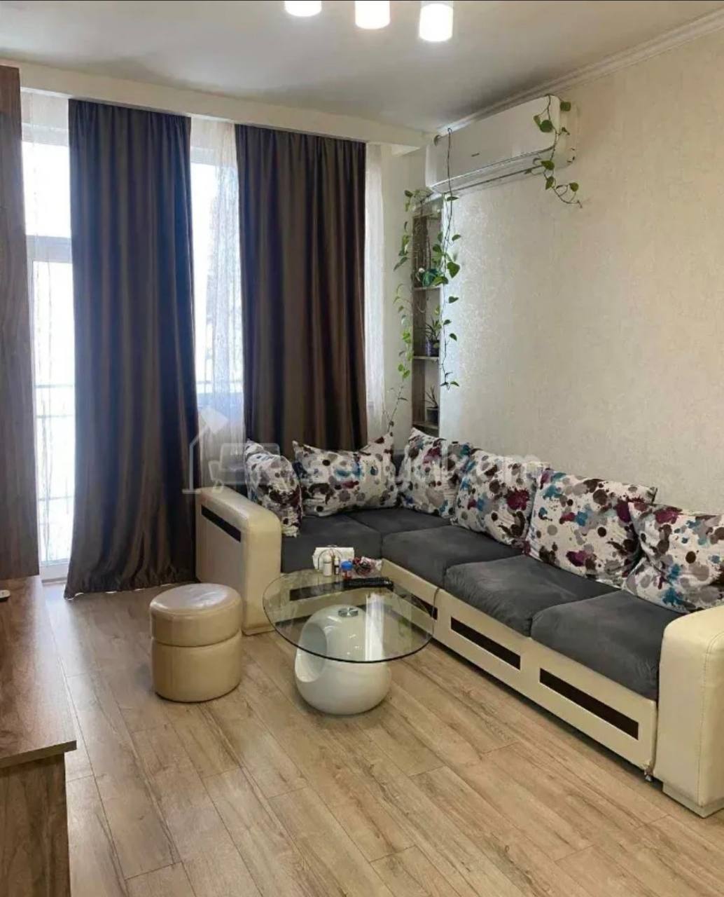 3 Սենյականոց Բնակարան, 45քմ, 3/9 հարկ, Կապիտալ Վերանորոգված, Կահավորված