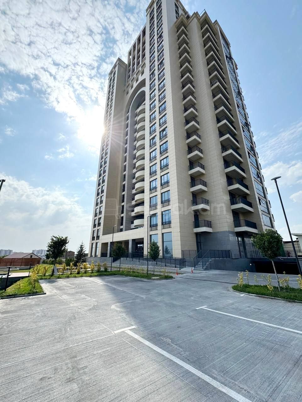 3 Սենյականոց Բնակարան Նորակառույցում, 66քմ, 11/21 հարկ, Զրոյական Վիճակում