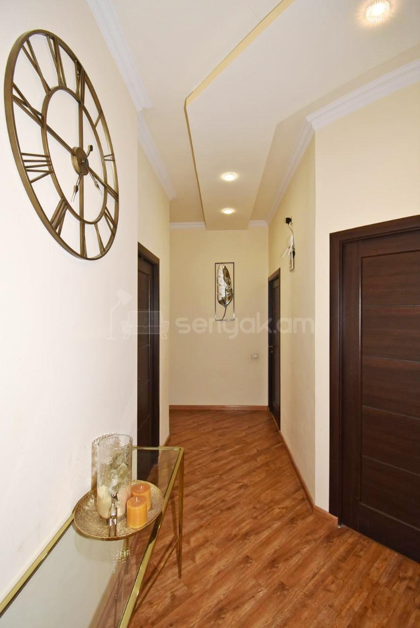 4 Սենյականոց Բնակարան Նորակառույցում, 120քմ, 13/16 հարկ, Կապիտալ Վերանորոգված
