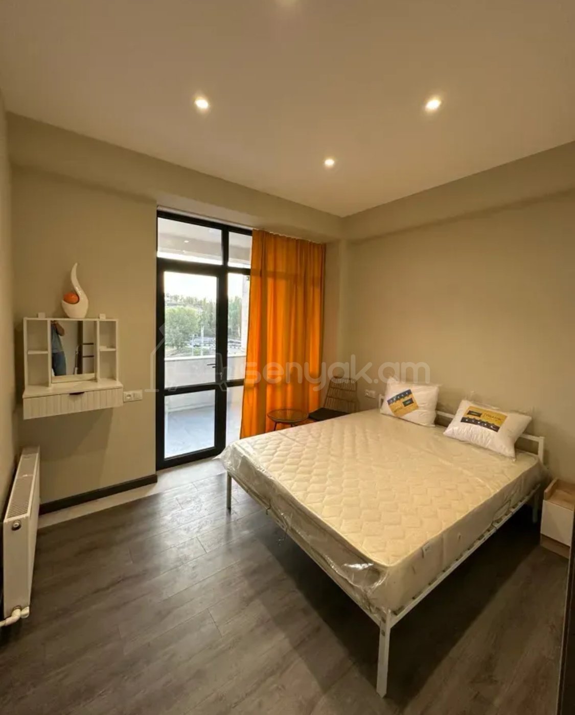 3 Սենյականոց Բնակարան Նորակառույցում, 89քմ, 3/14 հարկ, Կապիտալ Վերանորոգված, Կահավորված, Արևկող