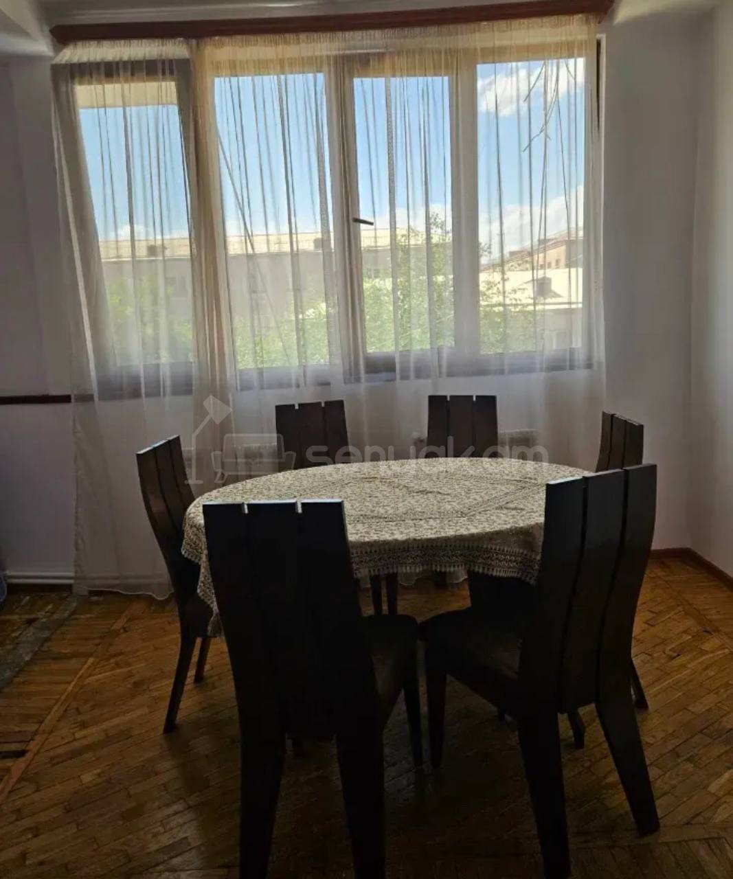 2 Սենյականոց Բնակարան Քարե Շենքում, 64քմ, 3/5 հարկ, Կապիտալ Վերանորոգված, Կահավորված