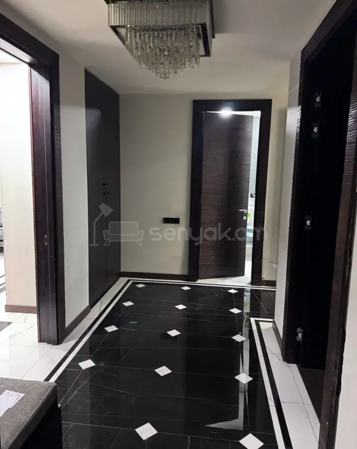2 Սենյականոց Բնակարան, 95քմ, 2/9 հարկ, Դիզայներական Վերանորոգված, Կահավորված