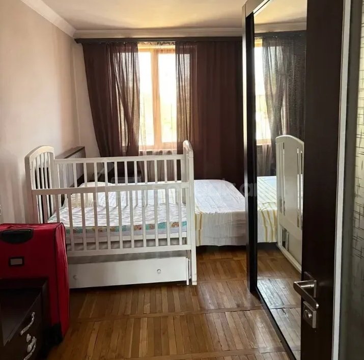3 Սենյականոց Բնակարան, 76քմ, 5/5 հարկ, Նորմալ Վիճակում