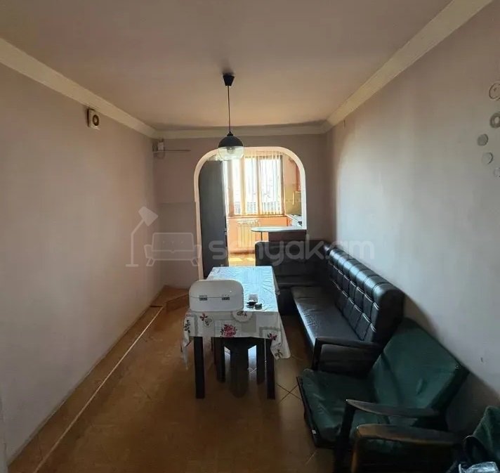 3 Սենյականոց Բնակարան, 76քմ, 5/5 հարկ, Նորմալ Վիճակում
