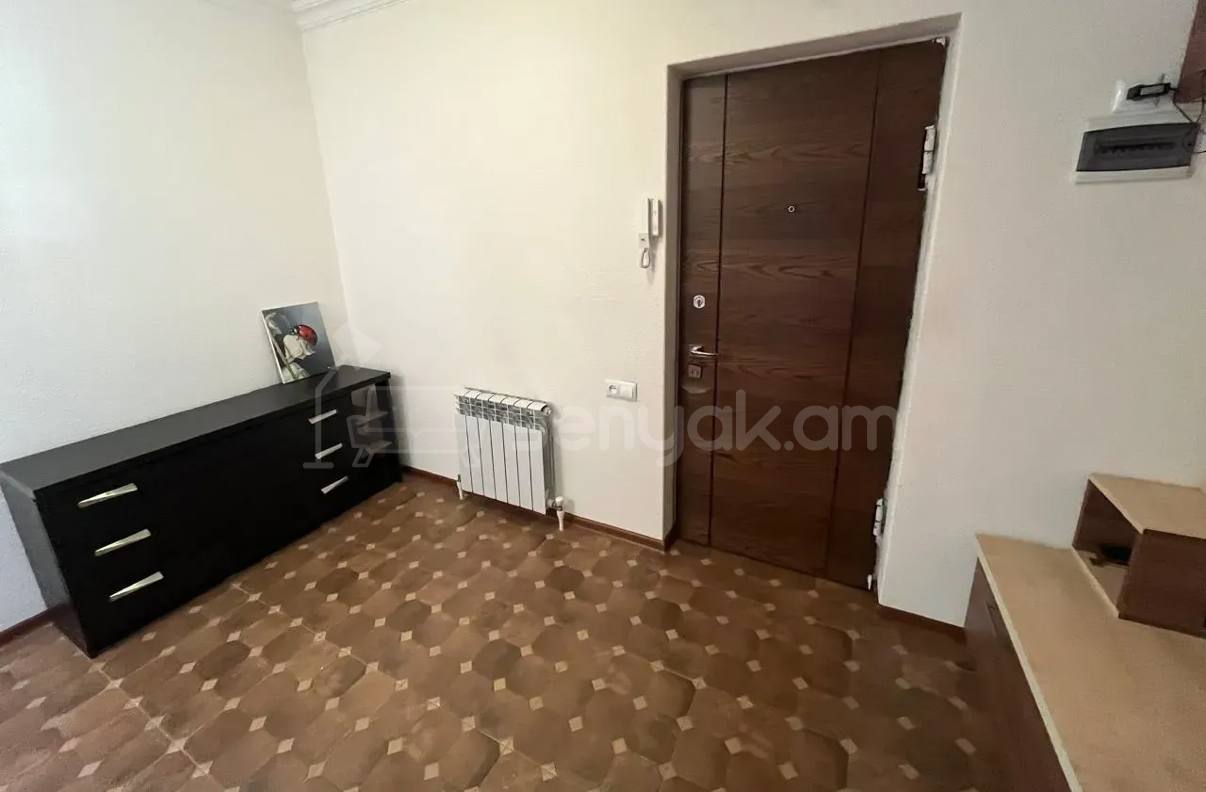 3 Սենյականոց Բնակարան, 81քմ, 4/9 հարկ, Կապիտալ Վերանորոգված