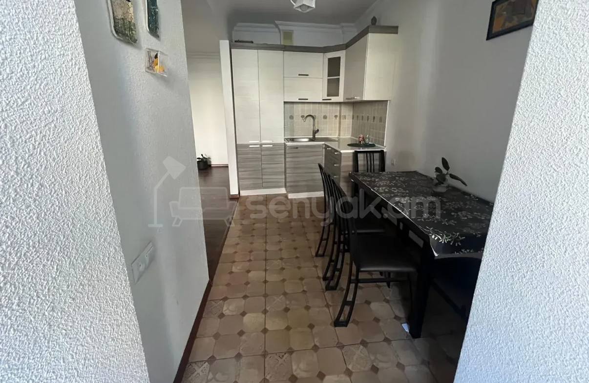 3 Սենյականոց Բնակարան, 81քմ, 4/9 հարկ, Կապիտալ Վերանորոգված