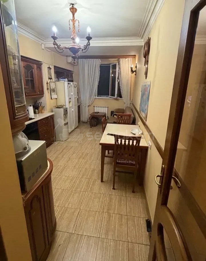 3 Սենյականոց Բնակարան, 90քմ, 4/12 հարկ, Նորմալ Վիճակում