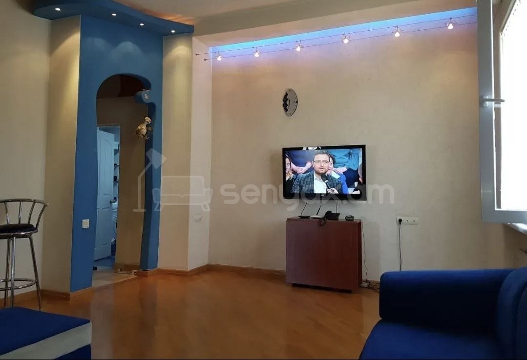 3 Սենյականոց Բնակարան Քարե Շենքում, 58քմ, 6/6 հարկ, Կապիտալ Վերանորոգված, Կահավորված, Արևկող