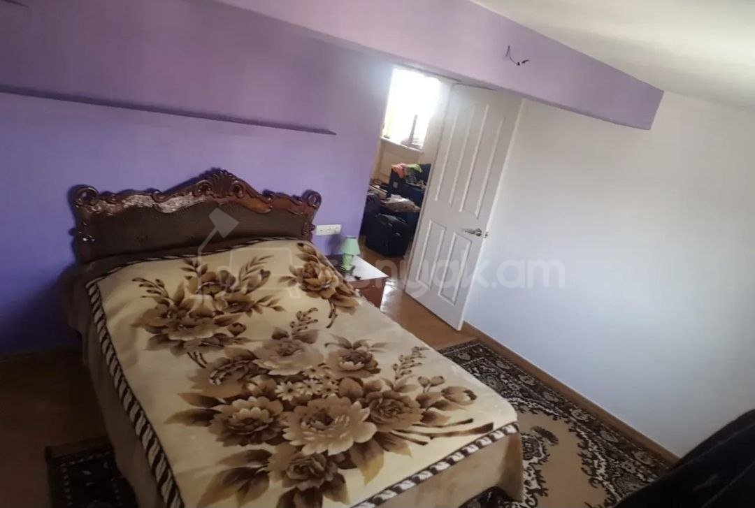 3 Սենյականոց Բնակարան Քարե Շենքում, 58քմ, 6/6 հարկ, Կապիտալ Վերանորոգված, Կահավորված, Արևկող