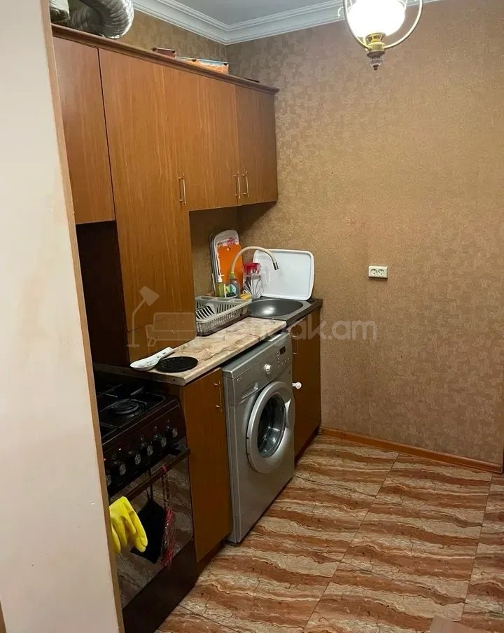 3 Սենյականոց Բնակարան, 62քմ, 3/5 հարկ, Նորմալ Վիճակում