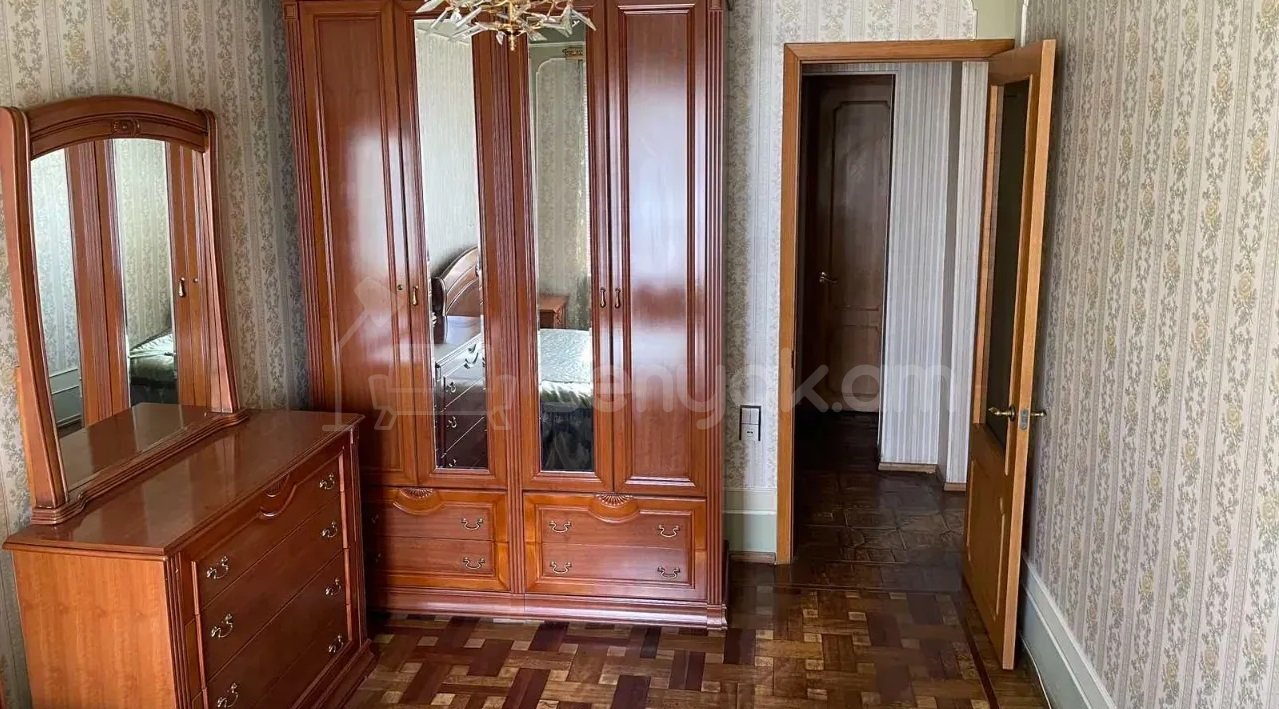 3 Սենյականոց Բնակարան, 78քմ, 7/9 հարկ, Պետական Վիճակում