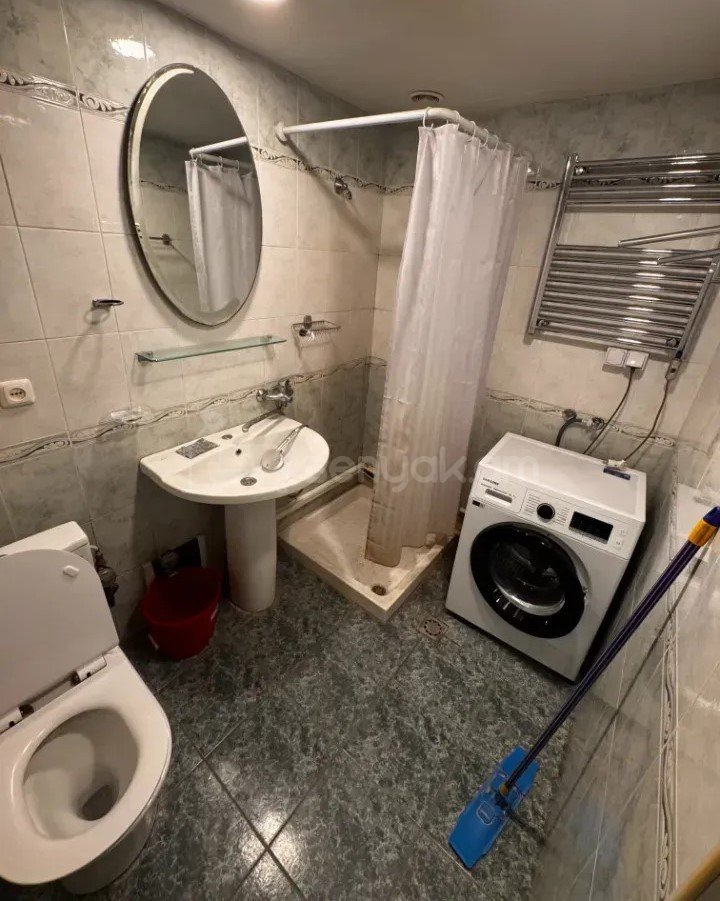 2 Սենյականոց Բնակարան Քարե Շենքում, 49քմ, 3/7 հարկ, Կապիտալ Վերանորոգված