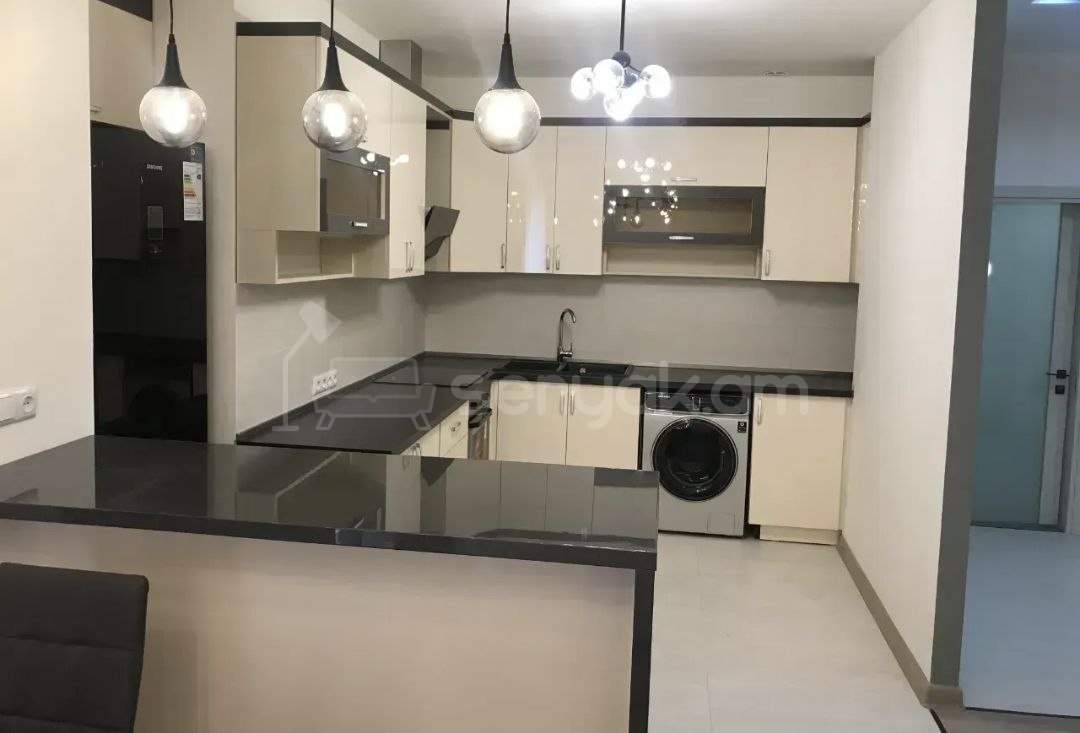 3 Սենյականոց Բնակարան, 65քմ, 8/11 հարկ, Դիզայներական Վերանորոգված, Կահավորված, Արևկող
