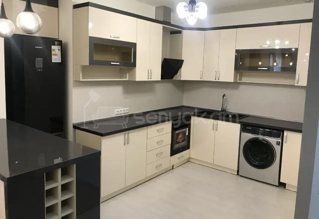 3 Սենյականոց Բնակարան, 65քմ, 8/11 հարկ, Դիզայներական Վերանորոգված, Կահավորված, Արևկող