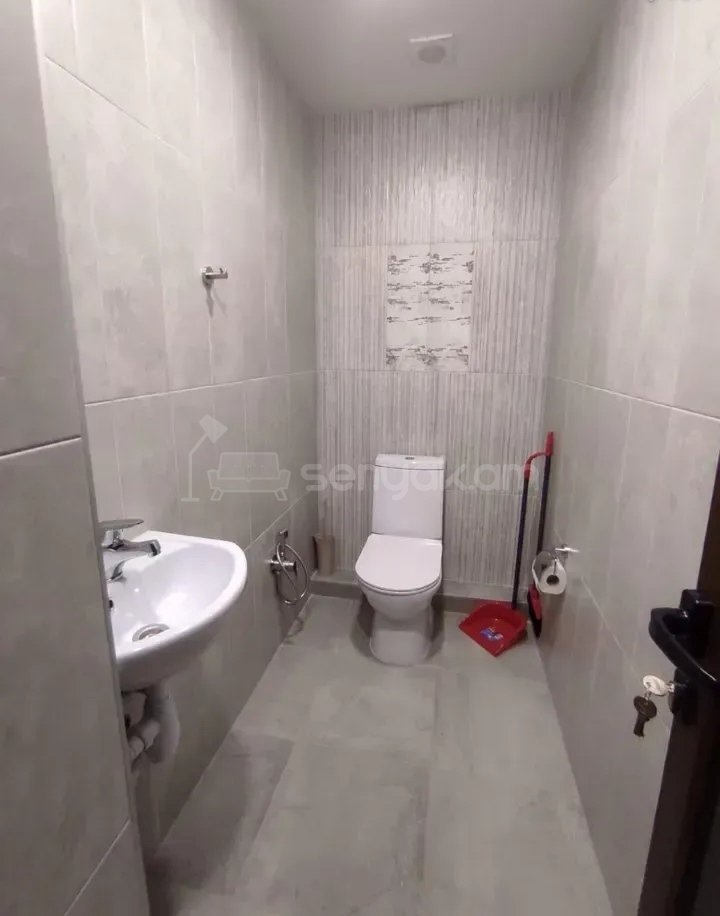 3 Սենյականոց Բնակարան, 79քմ, 4/10 հարկ, Նորմալ Վիճակում