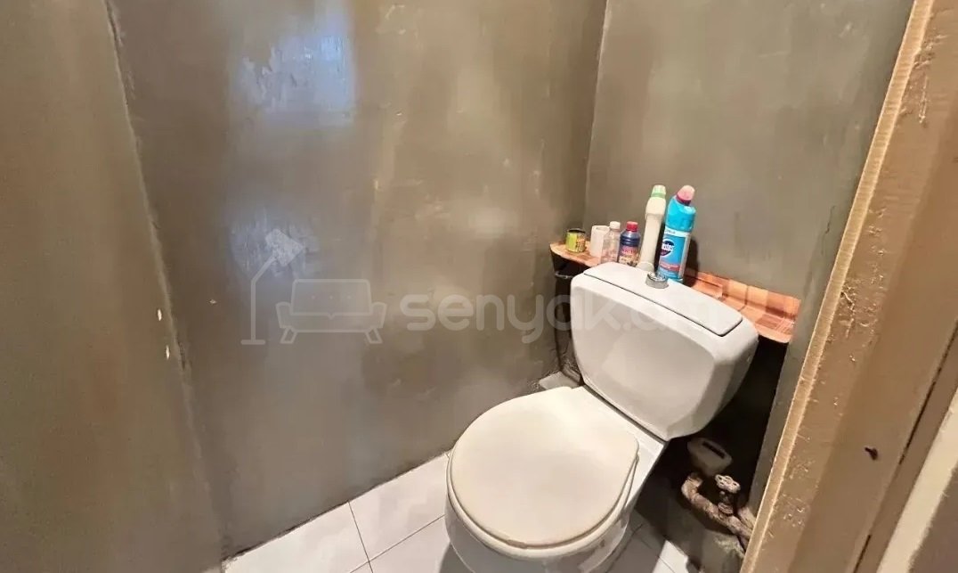 3 Սենյականոց Բնակարան, 80քմ, 8/9 հարկ, Պետական Վիճակում