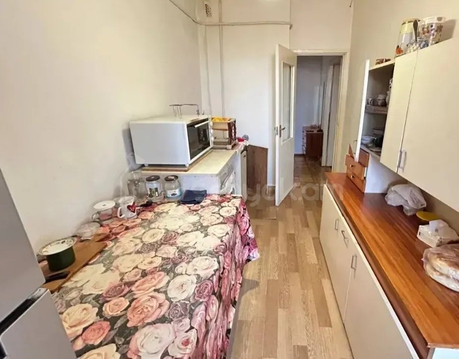 3 Սենյականոց Բնակարան, 80քմ, 8/9 հարկ, Պետական Վիճակում