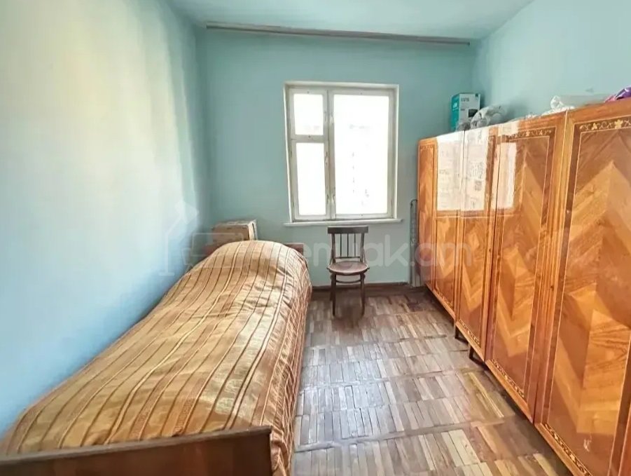 3 Սենյականոց Բնակարան, 80քմ, 8/9 հարկ, Պետական Վիճակում