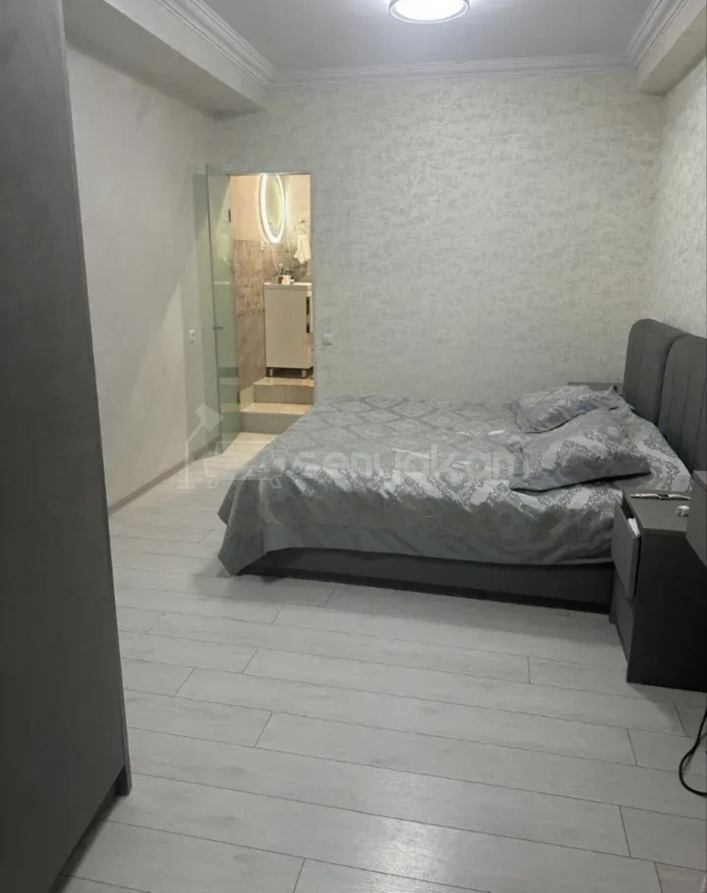6 Սենյականոց Բնակարան, 250քմ, 1/2 հարկ, Կապիտալ Վերանորոգված, Կահավորված, Արևկող