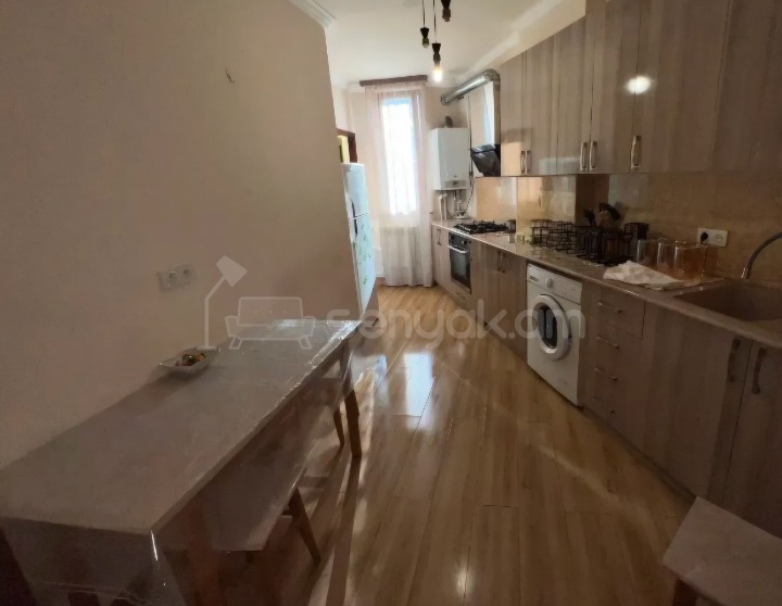 3 Սենյականոց Բնակարան, 83քմ, 4/16 հարկ, Կապիտալ Վերանորոգված, Կահավորված