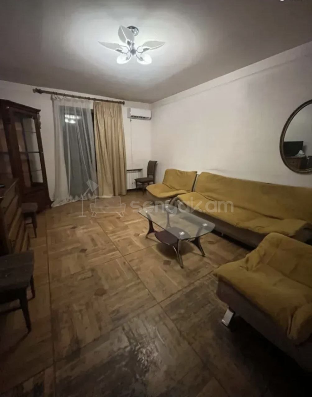 3 Սենյականոց Բնակարան Քարե Շենքում, 64քմ, 3/4 հարկ, Նորմալ Վիճակում, Կահավորված, Արևկող
