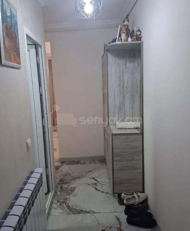 2 Սենյականոց Բնակարան Քարե Շենքում, 50քմ, 4/4 հարկ, Կապիտալ Վերանորոգված
