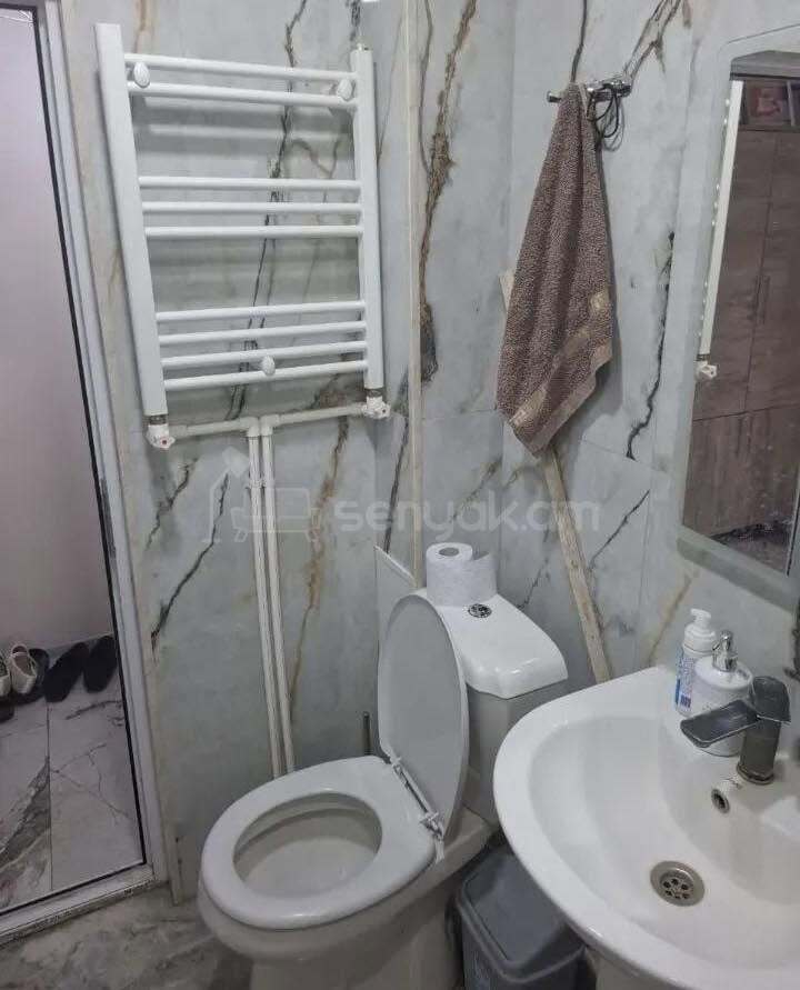 2 Սենյականոց Բնակարան Քարե Շենքում, 50քմ, 4/4 հարկ, Կապիտալ Վերանորոգված