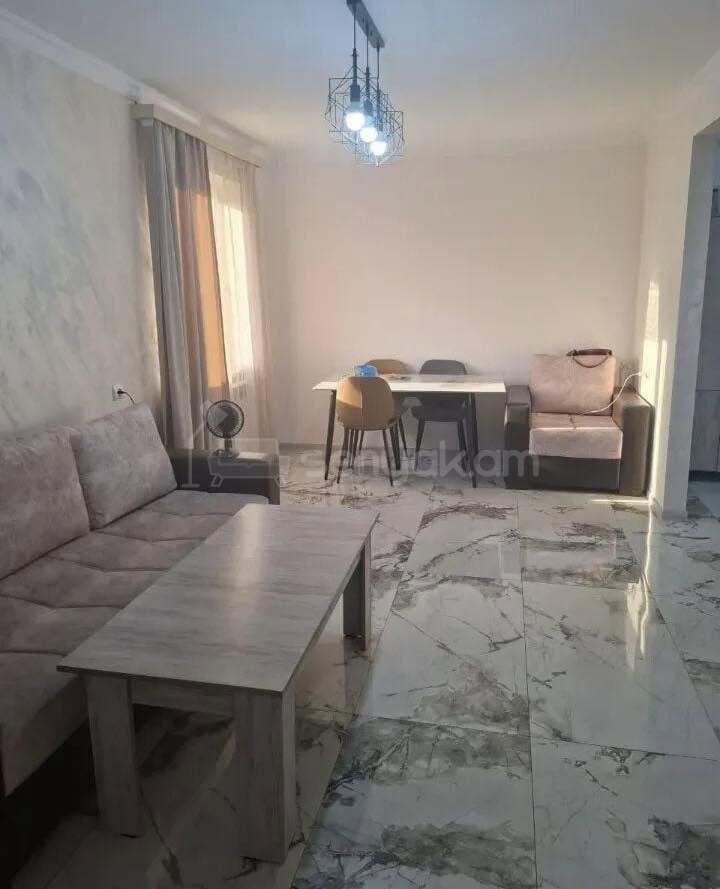2 Սենյականոց Բնակարան Քարե Շենքում, 50քմ, 4/4 հարկ, Կապիտալ Վերանորոգված