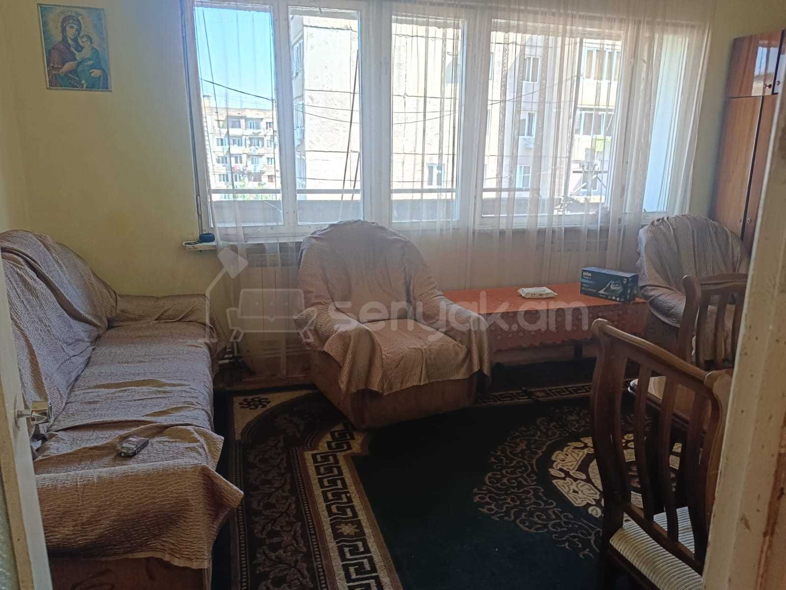 3 Սենյականոց Բնակարան, 80քմ, 8/9 հարկ, Նորմալ Վիճակում, Կահավորված