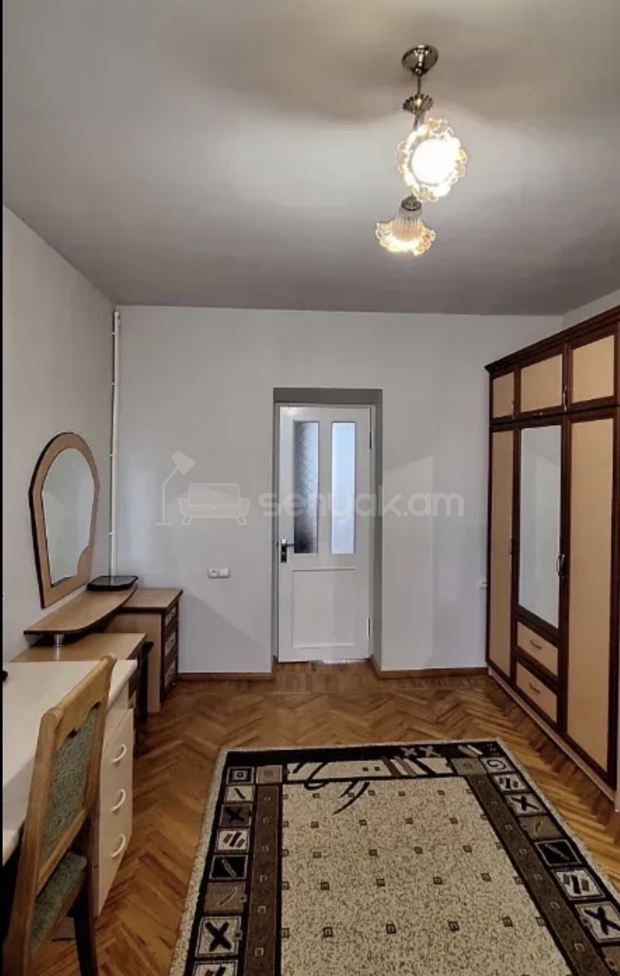 3 Սենյականոց Բնակարան Քարե Շենքում, 75քմ, 5/5 հարկ, Կապիտալ Վերանորոգված, Կահավորված, Արևկող