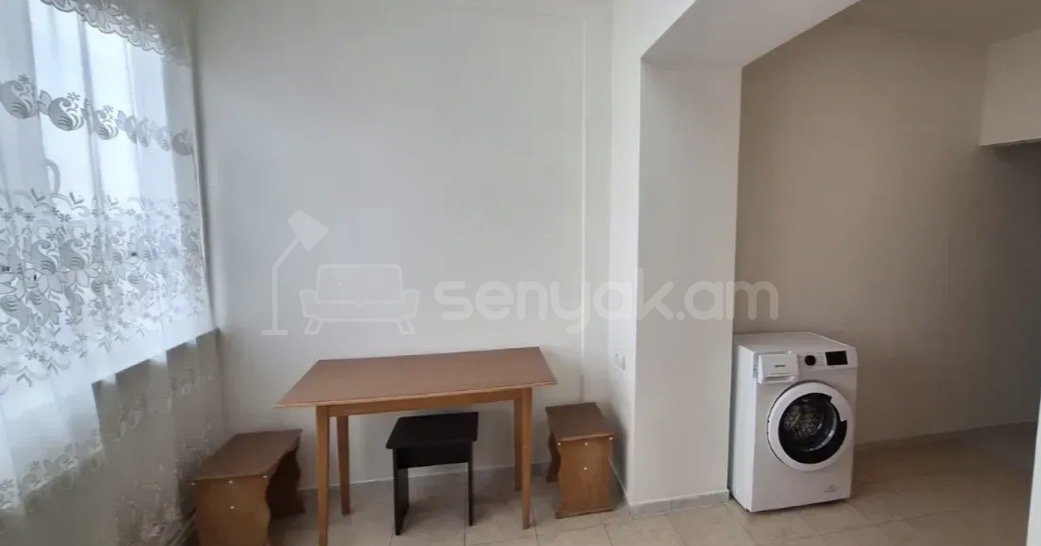 3 Սենյականոց Բնակարան Քարե Շենքում, 75քմ, 5/5 հարկ, Կապիտալ Վերանորոգված, Կահավորված, Արևկող