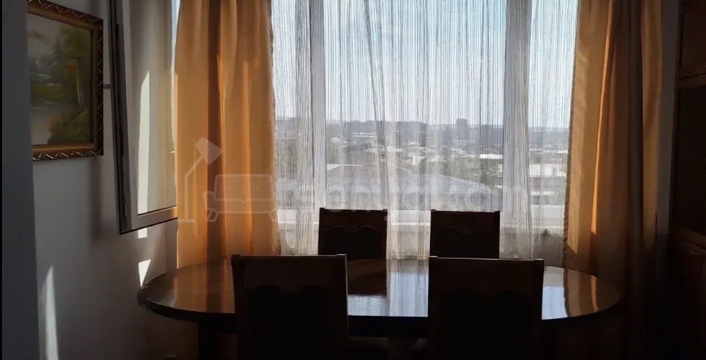 3 Սենյականոց Բնակարան Քարե Շենքում, 75քմ, 5/5 հարկ, Կապիտալ Վերանորոգված, Կահավորված, Արևկող