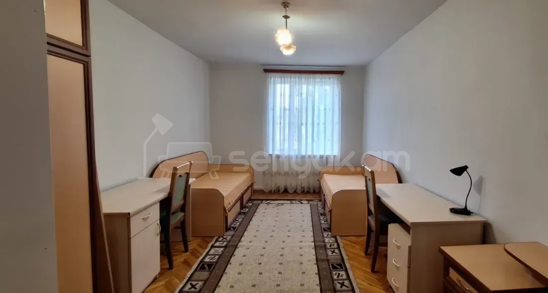 3 Սենյականոց Բնակարան Քարե Շենքում, 75քմ, 5/5 հարկ, Կապիտալ Վերանորոգված, Կահավորված