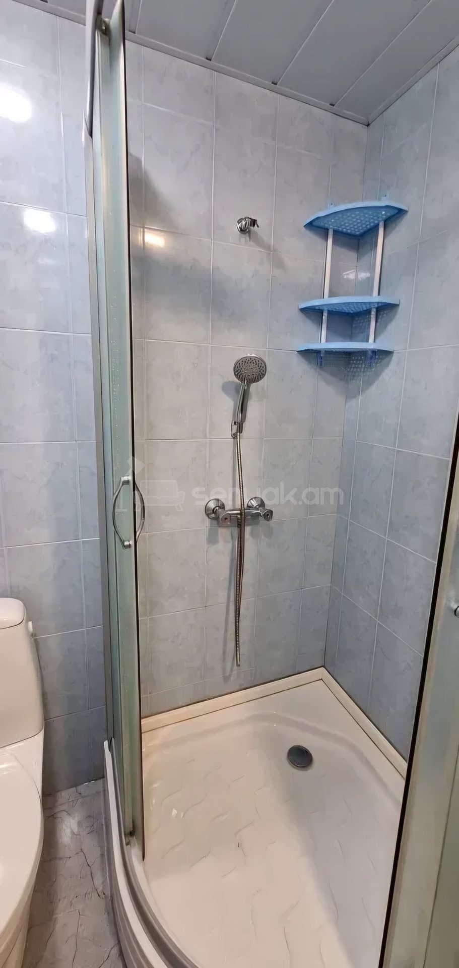 3 Սենյականոց Բնակարան Քարե Շենքում, 75քմ, 5/5 հարկ, Կապիտալ Վերանորոգված, Կահավորված