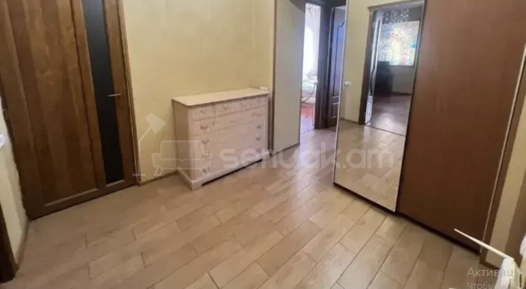 3 Սենյականոց Բնակարան Քարե Շենքում, 85քմ, 4/5 հարկ, Կապիտալ Վերանորոգված, Կահավորված, Արևկող
