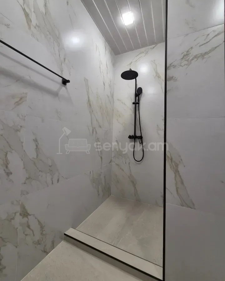 2 Սենյականոց Բնակարան Նորակառույցում, 67քմ, 2/9 հարկ, Դիզայներական Վերանորոգված, Կահավորված